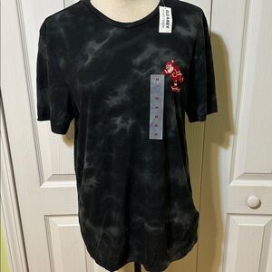 Old Navy Black Tie-Dye T-Shirt with Red Graphic Santa on skateboard unisex